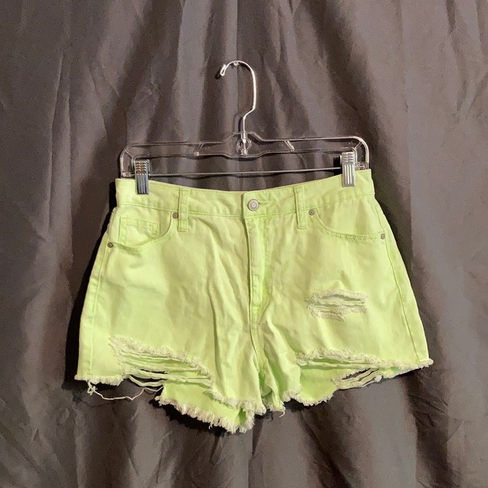 Lime green jean shorts: very cute for summer